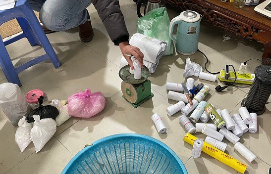 Công an quận Dương Kinh: Phát hiện đối tượng có hành vi chế tạo, tàng trữ, mua bán trái phép pháo nổ